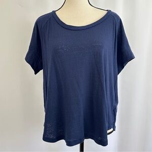 Women’s Gap Blue Tee Size XL
